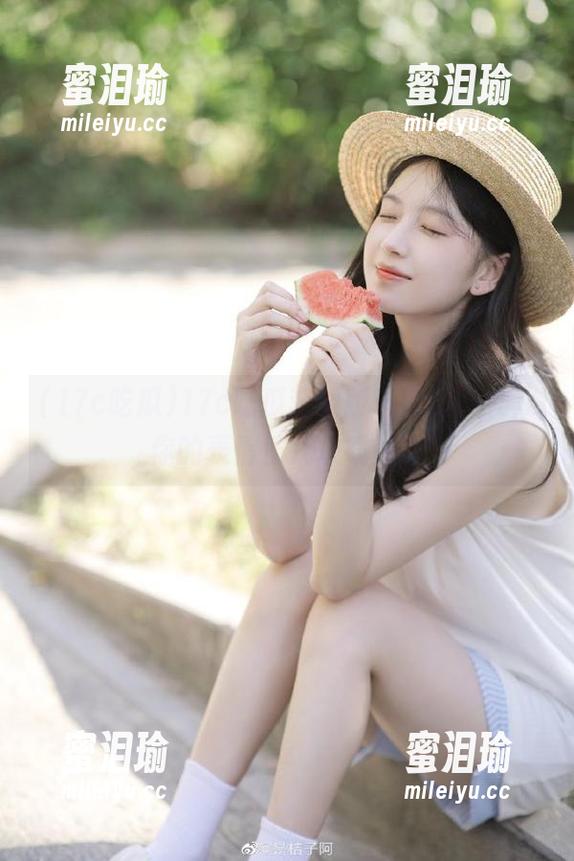 17c吃瓜苹果版：黑料翻天，你的表情值几块钱呢？