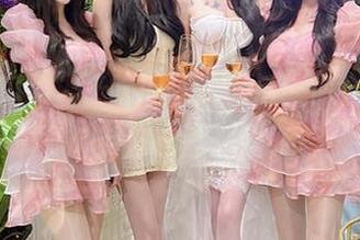 “17吃瓜”下载后，你会发现八卦自己都想抖