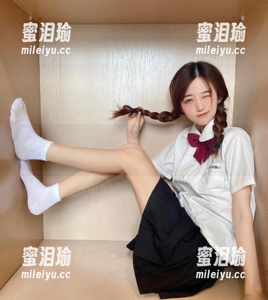 上了www.51.com的网页，感觉一秒钟变回无脑吃瓜青少年！