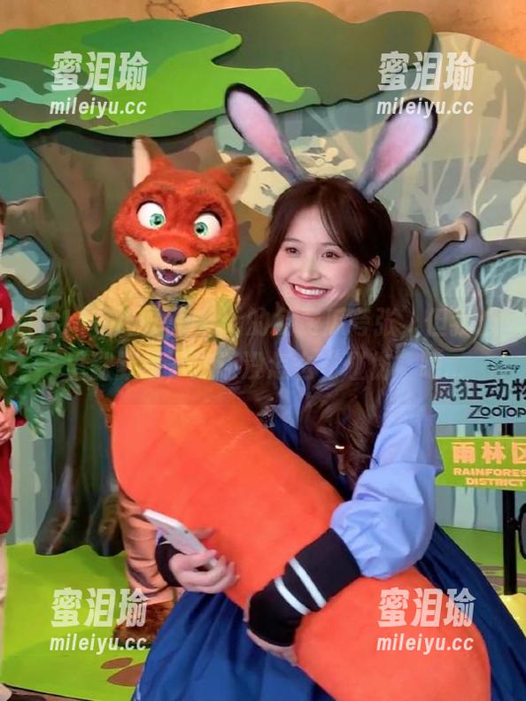 51cg 都说51cg的免费瓜夸张,但我心里默默想,这还没怎么“碰伤”吧...