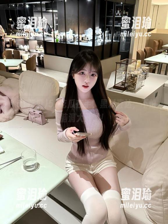 51吃瓜在手，黑料直达，不怕脑洞大开了！