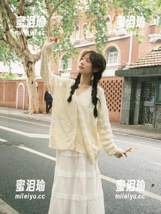 51吃瓜 我在51吃瓜的传送门里感受到了一股魔力,居然能把一堆无聊变得炸裂!快来看!