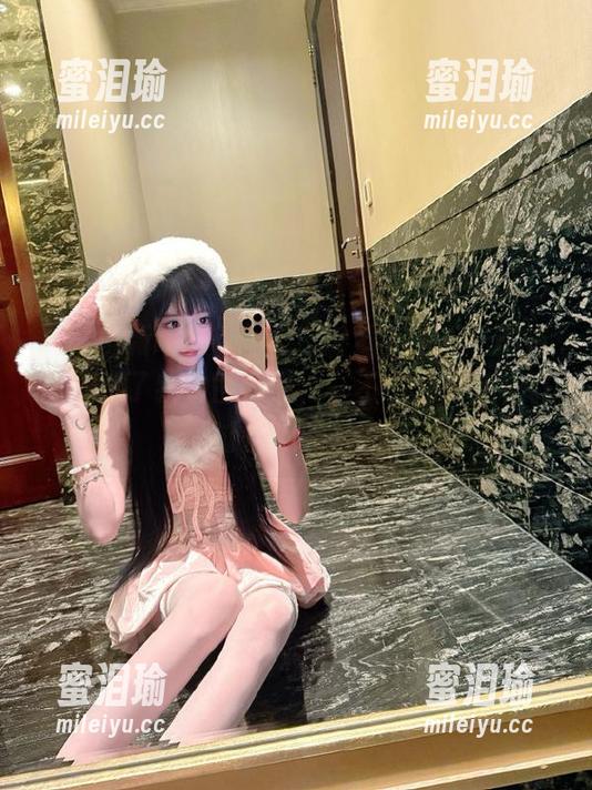 51最新吃瓜 听说“51最新吃瓜”的资源刷新了我的世界观,一不小心全被吸引过去,心塞!