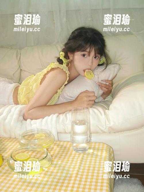 想了解最近的瓜吗？下载“51朝阳群众网cgfun”，头条信息就像小龙虾一样好吃！