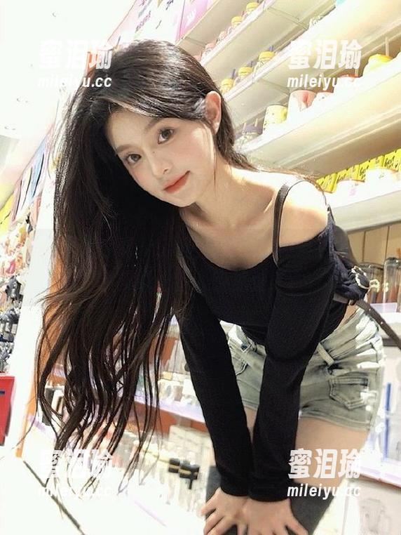51黑料 潜入51黑料的地址,哇,第一口瓜就让我心跳加速了。