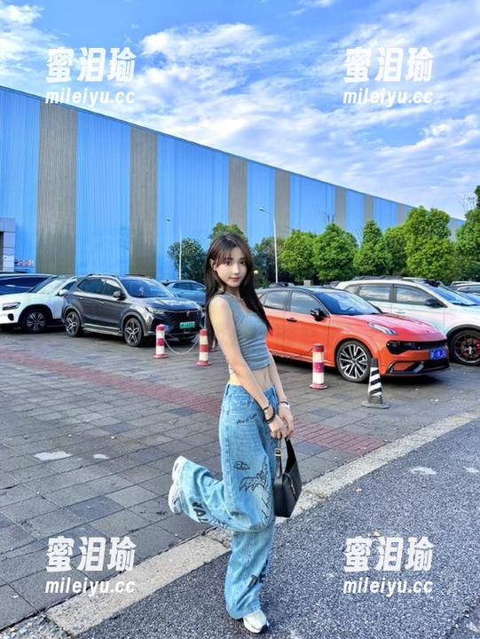 52吃瓜网 安卓用户看看52吃瓜网,体验一次“瓜沉没”的感觉!