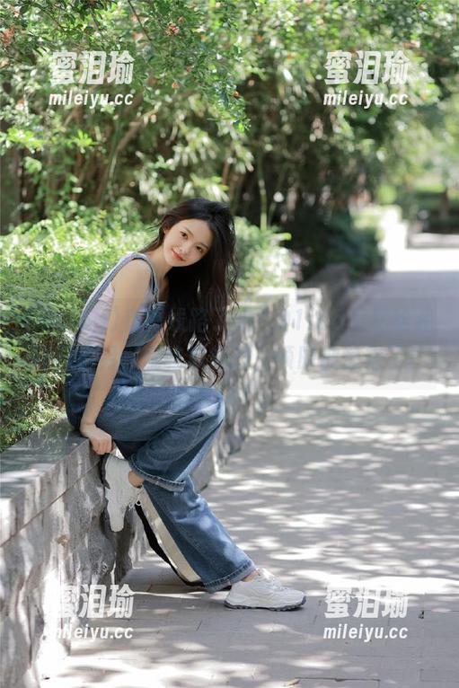 走错线路了吗？91icg竟然给我打开了另一扇吃瓜窗口，顿时被惊艳了！