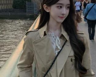 咦，“fuli55”出了新更新，感觉今晚有得聊了，果然非你莫属