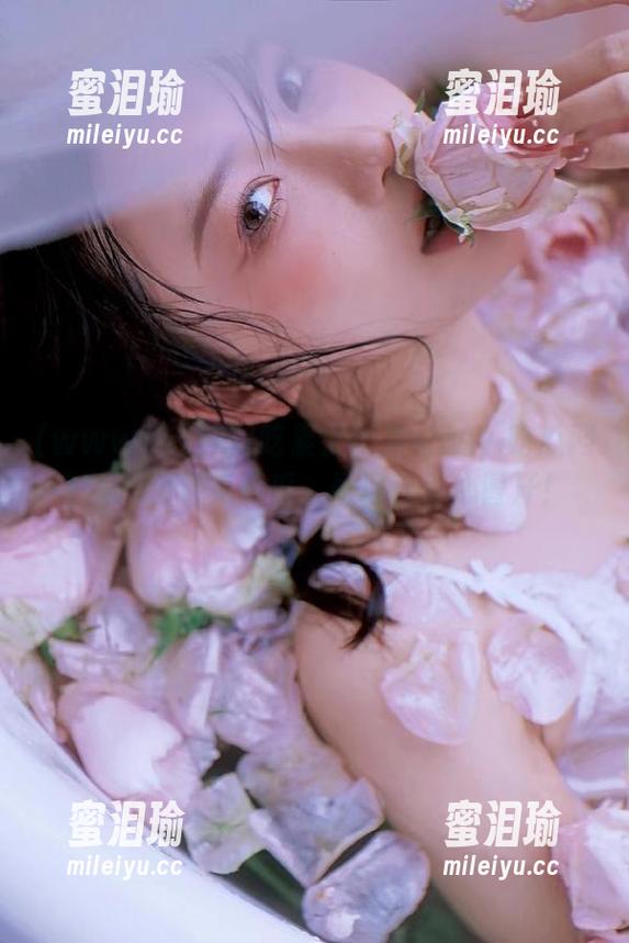 www.吃瓜网 吃累了?来www.吃瓜网36w.cc看免费瓜,看得我手心冒汗!
