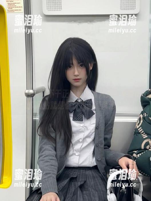 不干正事也能懂八卦？免费吃瓜网站就是你理想的避风港！