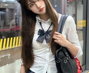 吃瓜91cd的永久追踪，信息越喧闹，心却越空。