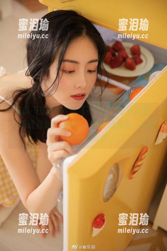吃瓜不打烊 17吃瓜不打烊,永不迷路——听说有戏的曝光,八卦逻辑我有,结果却像踩到西瓜皮。