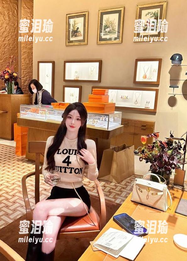 加入www.51吃瓜网，下载后保准你‘瓜’不胜‘捧’！