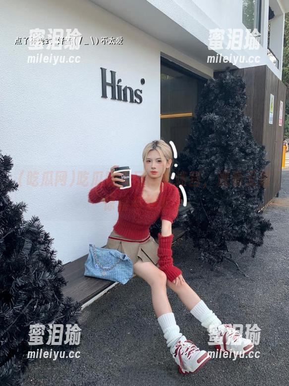 吃瓜网入口像个迷宫，观看无数惊喜与尴尬。