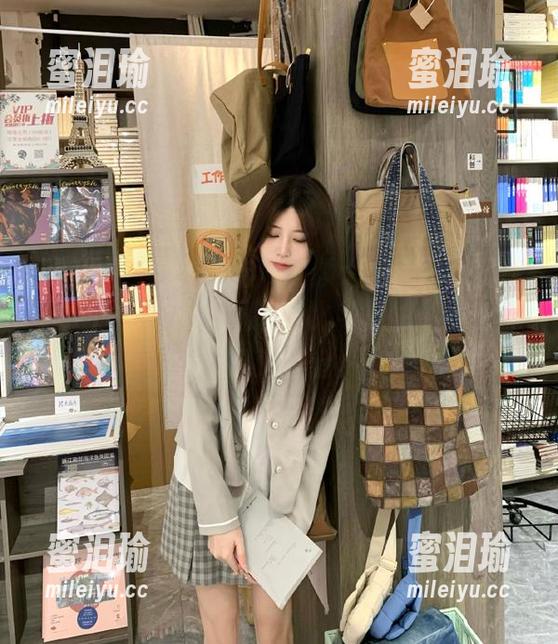 吃瓜视频大全 吃瓜视频大全官网:就这几个瓜的“离婚风波”比电视剧还好看,心累又想追。