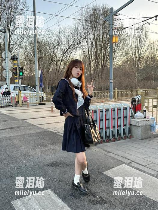 我要吃瓜网 不小心被“我要吃瓜网”的资源刷了存在感,心情复杂。