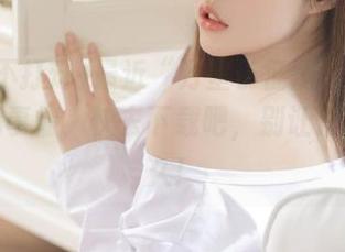 最近“万里长征黑料不打烊”在搞事情，快去下载吧，别让信息等太久！