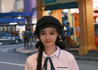 黑料不打烊：看这资源，正能量散发得我都有点想跳起来了。