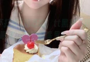 别眨眼！tt黑料不打烊下载入口曝光，瓜吃到嘴里的那种滋味！