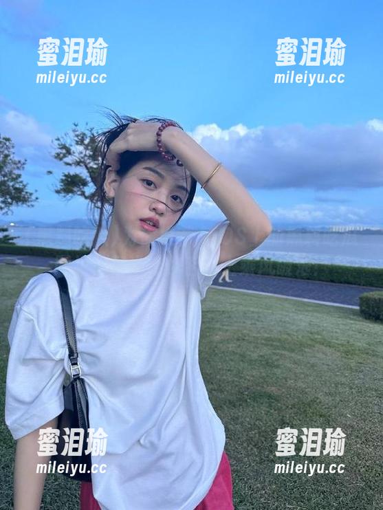 为你推荐个iOS上的黑料吃瓜网址，保准让你舌尖上乘风破浪！