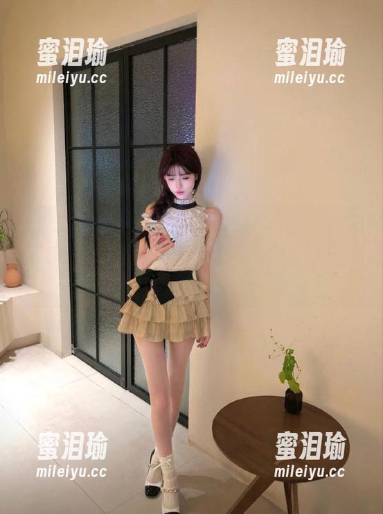 黑料吃瓜不打烊 黑料吃瓜不打烊,果断下载!今天的爆料全是你不敢想象的奇闻怪事