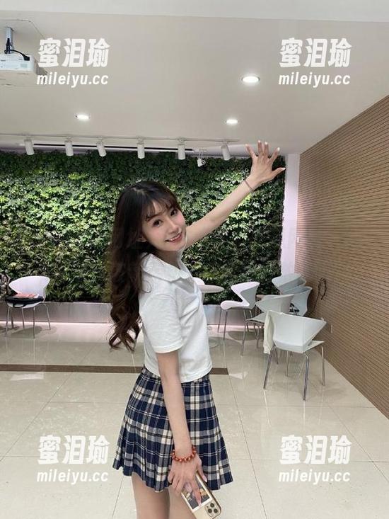 黑料吃瓜网址 刚在“黑料吃瓜网址”app凉凉一波新素材,感觉得好放松啊!