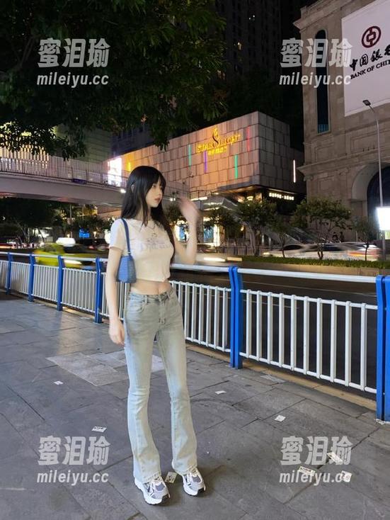 黑料吃瓜网址 黑料吃瓜网址首页更新版本,这一波新料太撩了……