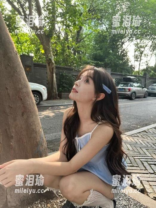 黑料正能量 黑料正能量不止会下载,还会装修index.php,让你乐翻天!
