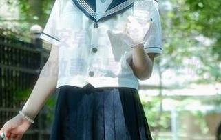 安卓上玩转黑料正能量，index.php里的故事总是那么……呃，有些味道。
