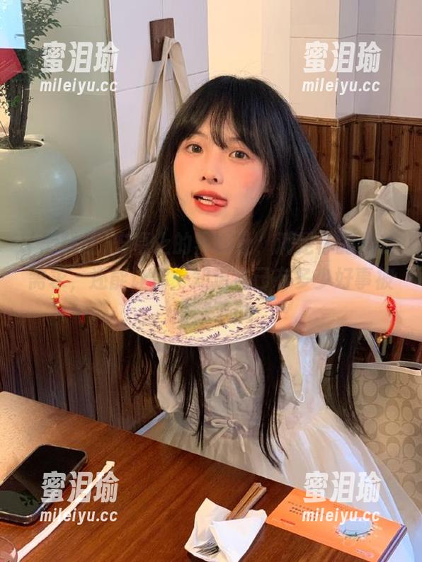 黑料社 安卓上的黑料社,满足你的八卦需求,还能让你:知道自己有多少好事被隐藏了!