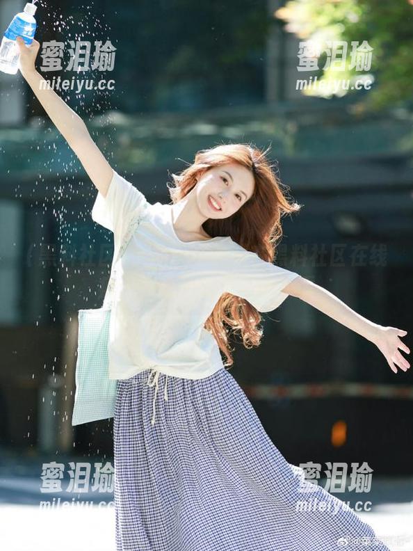 黑料社区 小心!这视频在黑料社区在线疯传,幕后故事不得不看