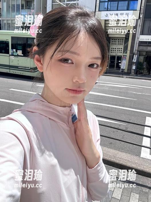 幸福吃瓜的关键，提前下载“黑料网络”，让瓜事不停，有料必看！